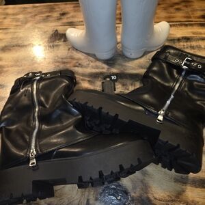 Time and Tru Black Fold Over Boots